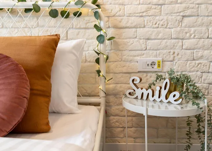 Downtown Retreat: Spacious 2-br By Unirii Square * Bukurešť