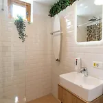 Downtown Retreat: Spacious 2-br By Unirii Square Apartment